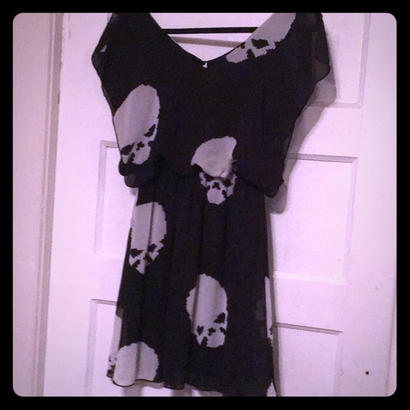 speechless Dresses & Skirts - Speechless skull sheer flowy pinup dress S tunic